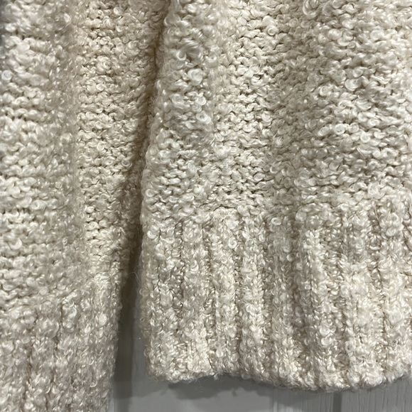 Club Monaco turtle neck sweater - Picture 4 of 4